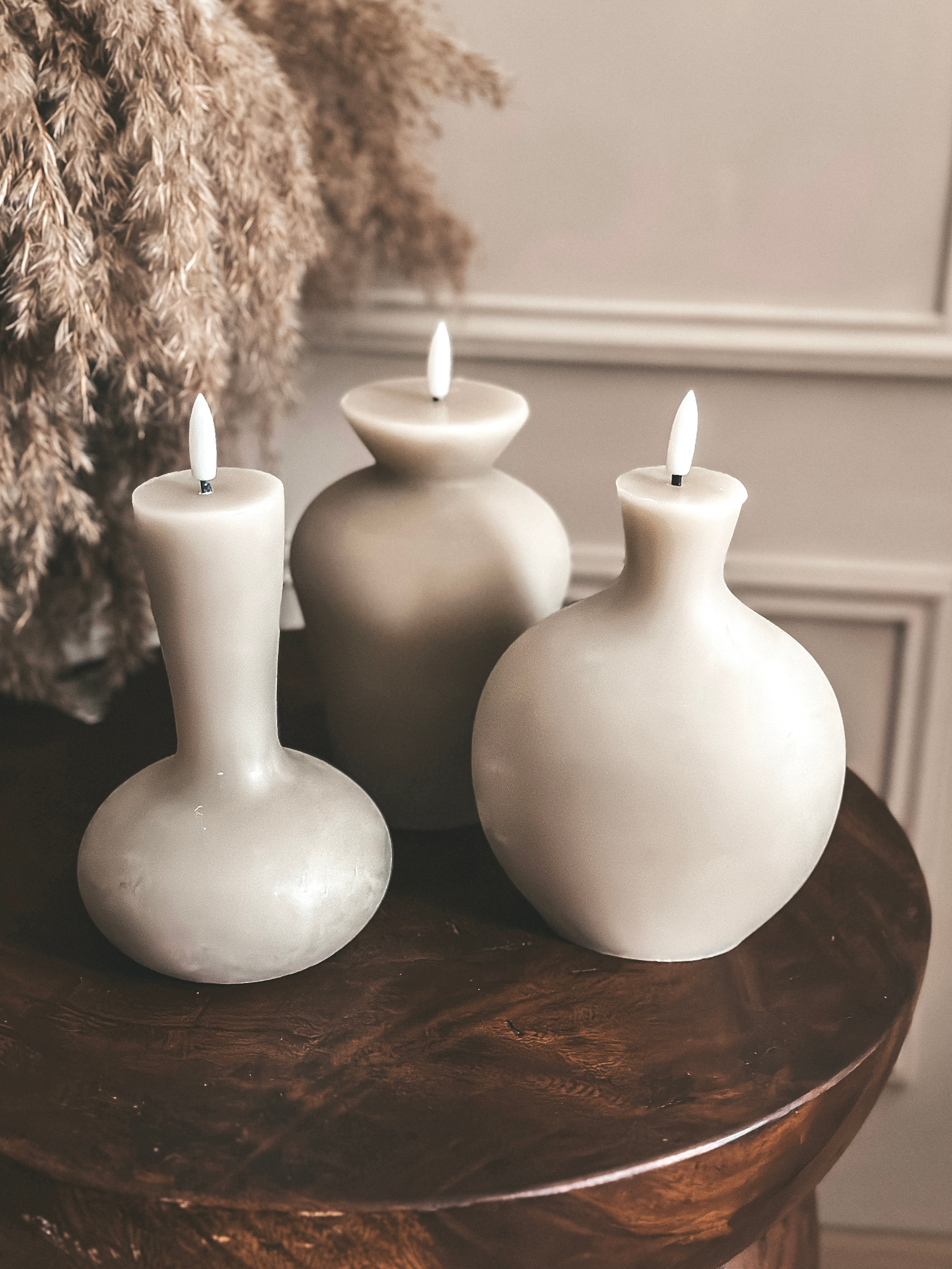 JUNO ledkaars led kaarsen beige set organisch rond hoog vaas timer