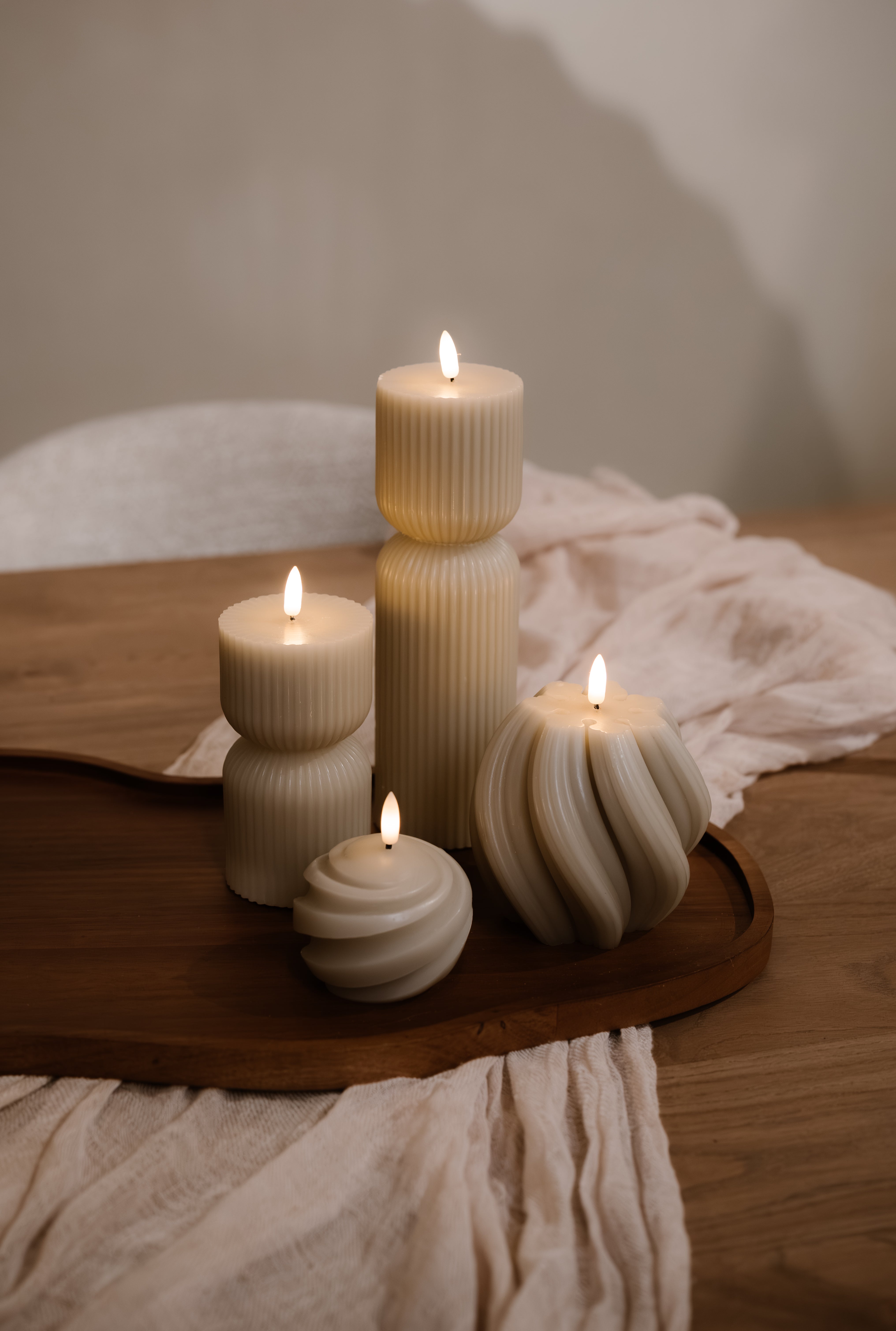 SWIRL RUNDE LED KERZE BEIGE - AB